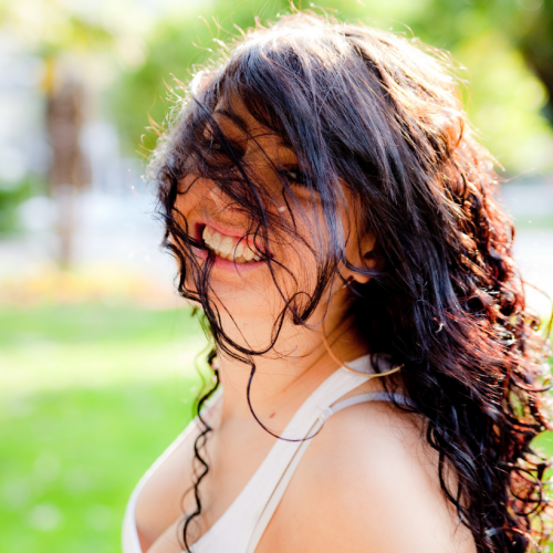 PERFUMES CAPILARES: ALGO MÁS PARA EL CUIDADO DEL CABELLO.